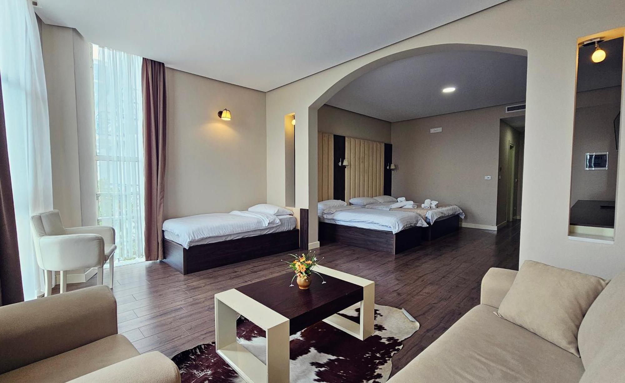 Gardenland Resort Bushat Bagian luar foto