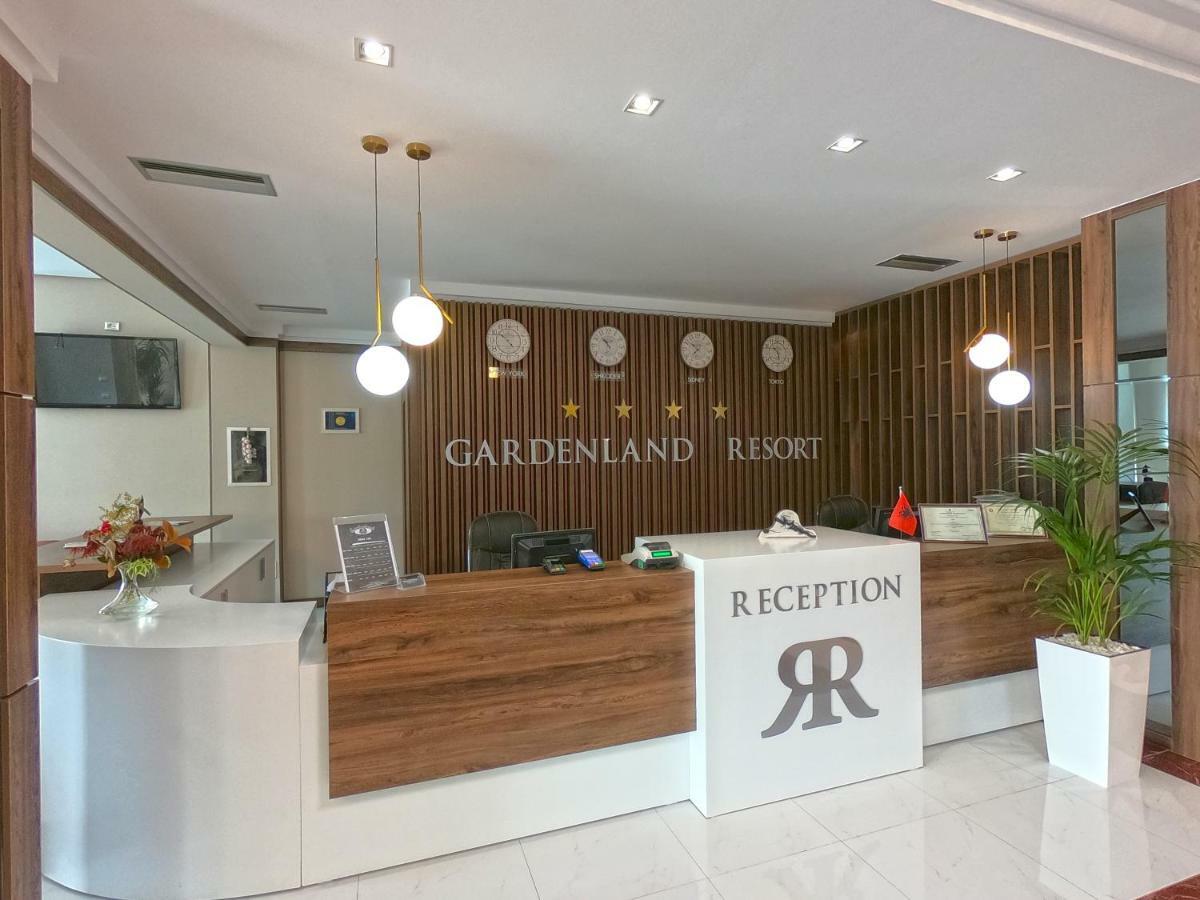 Gardenland Resort Bushat Bagian luar foto